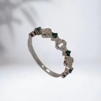 Anel trevo e zirconia verde - Código 1859