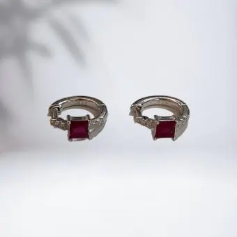 Brinco argolinha cravejado pedra zirconia rosa