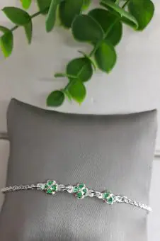 Pulseira mini trevos zirconia verde