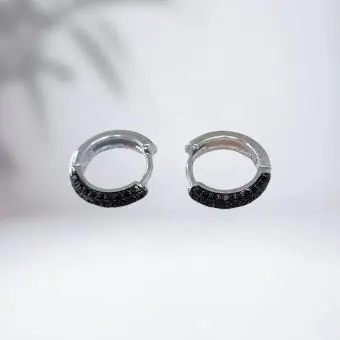 Brinco click zirconia negra M - Código 1911
