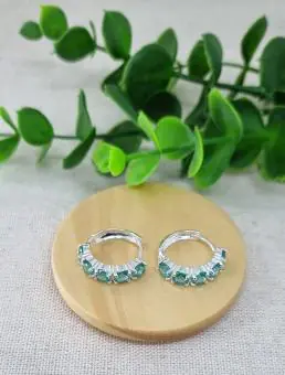 Brinco argola click zirconia verde