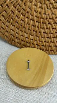 Piercing reto ponto luz retangular