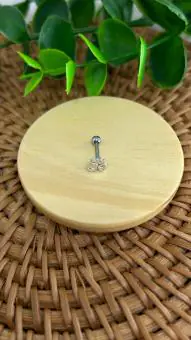 Piercing simbolo Own