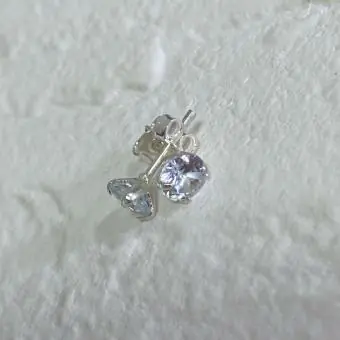 Brinco Zirconia 5mm