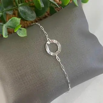 Pulseira elo martelado vazado