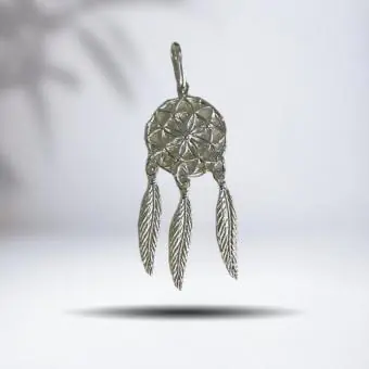 Pingente filtro dos sonhos três penas